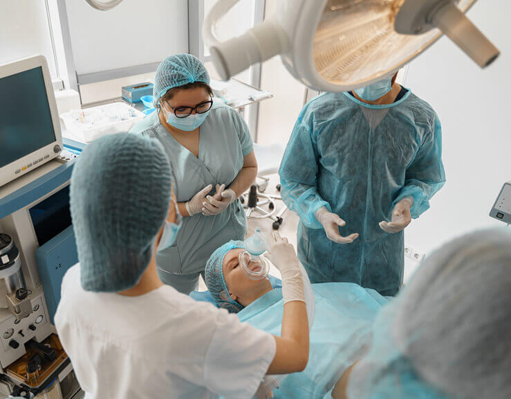 Ärzte im OP